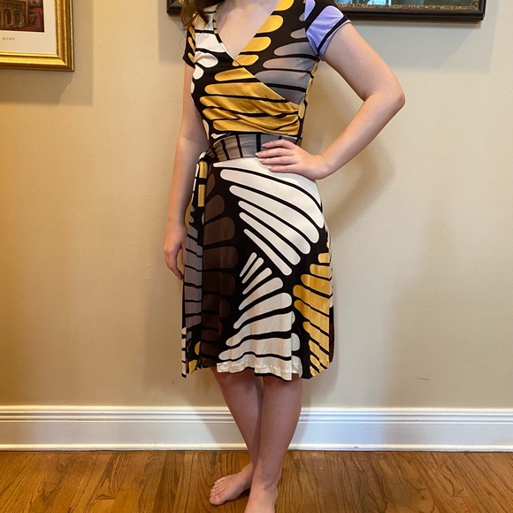 ISSA London Signed 💯 Silk Wrap Feather Dress - US 4 - Picture 12 of 12